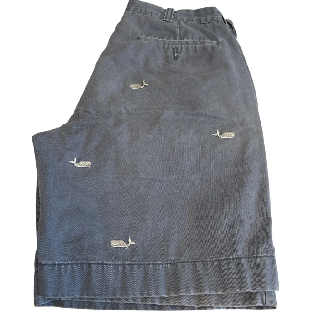 J. Crew chino shorts 4 pockets button/zip close embroidered whales Size 32